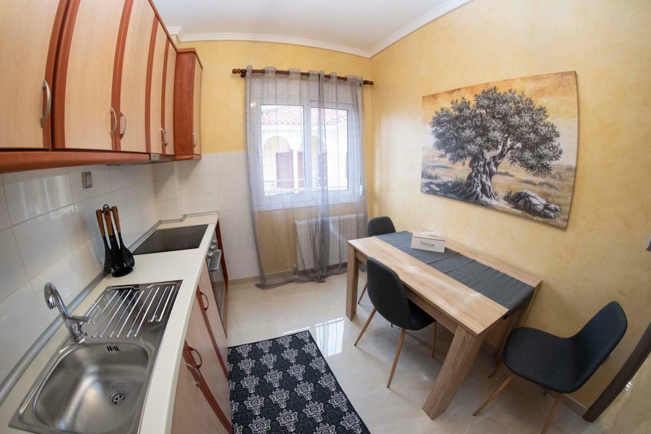 Thess Old Town With Free Private Parking Apartment เทสซาโลนิกิ ภายนอก รูปภาพ